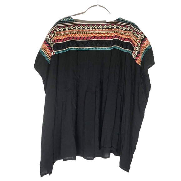 Andree by Unit embroidered Womens Black Short Sleeve Rayon top NWT fits 1x-3x - Picture 2 of 5